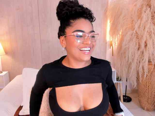 CarlyMonroee webcam