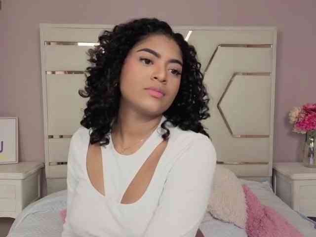 CarlyMonroee - Girl 