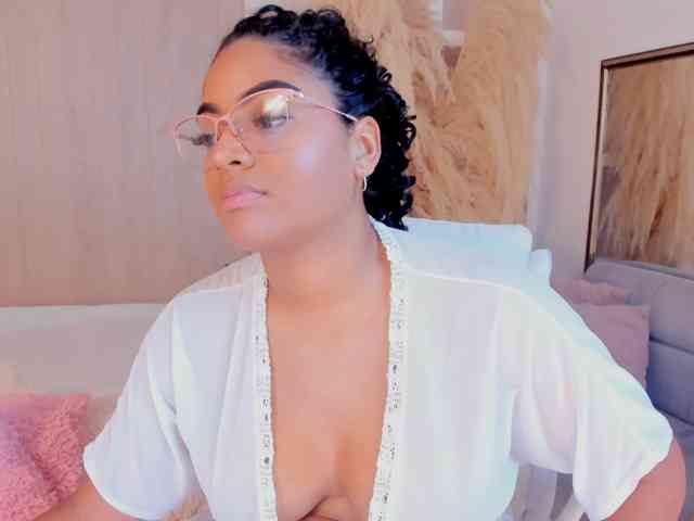 CarlyMonroee webcam