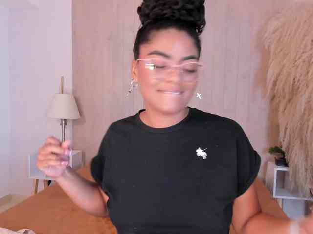 CarlyMonroee webcam