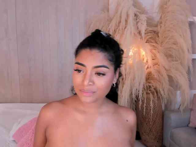 CarlyMonroee webcam