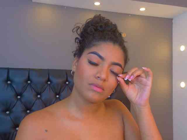 CarlyMonroee webcam