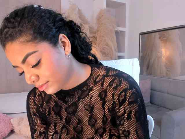 CarlyMonroee webcam