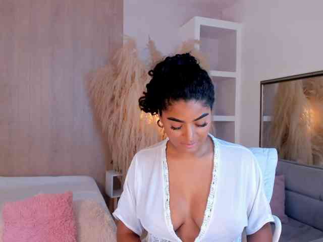 CarlyMonroee webcam