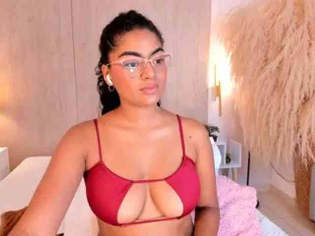 CarlyMonroee webcam