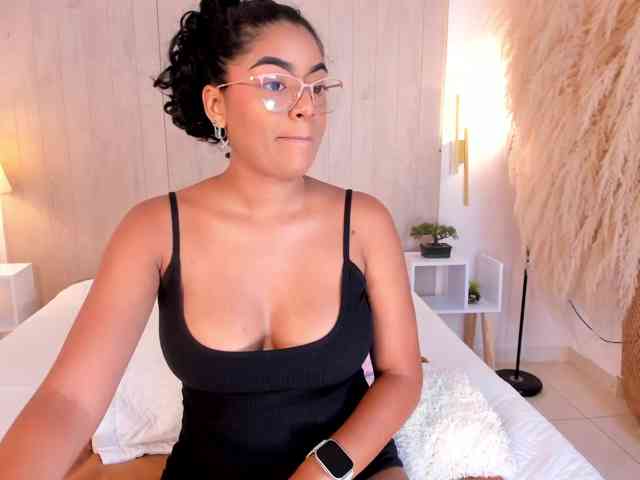 CarlyMonroee webcam