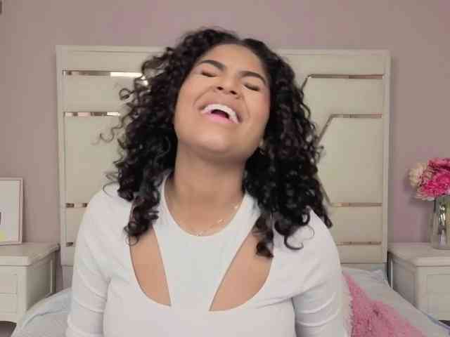 CarlyMonroee