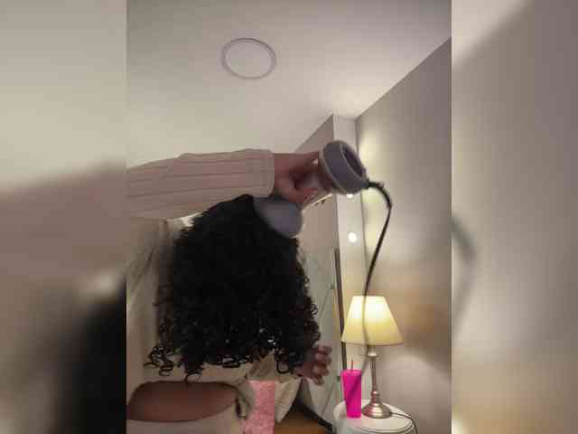 CarlyMonroee