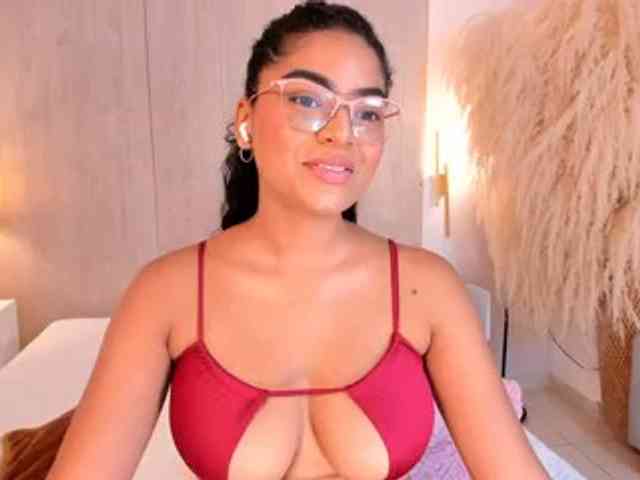 CarlyMonroee webcam