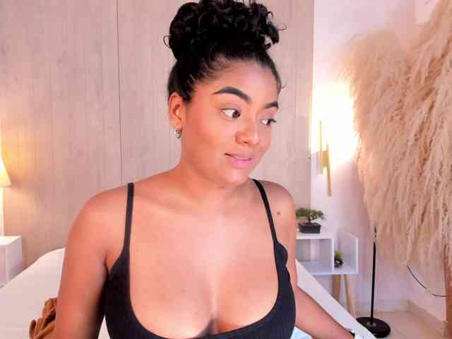 CarlyMonroee webcam