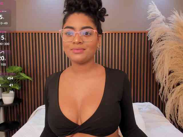 CarlyMonroee webcam