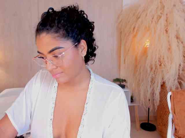 CarlyMonroee - Girl 