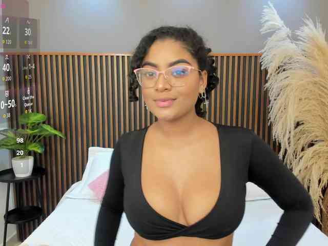 CarlyMonroee webcam
