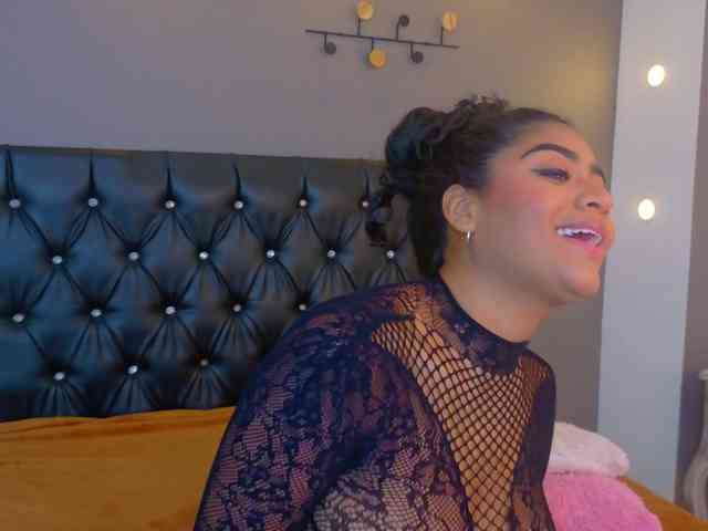 CarlyMonroee webcam