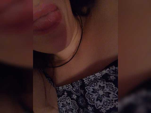 Kira1989 live cam on BongaCams