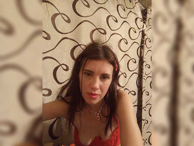 Kira1989 live cam on BongaCams