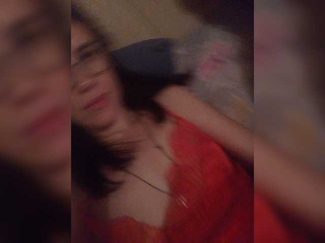Kira1989 live cam on BongaCams