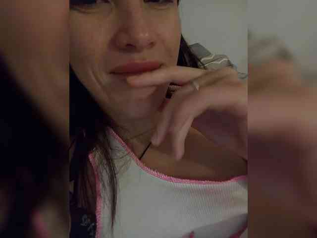 Kira1989 webcam