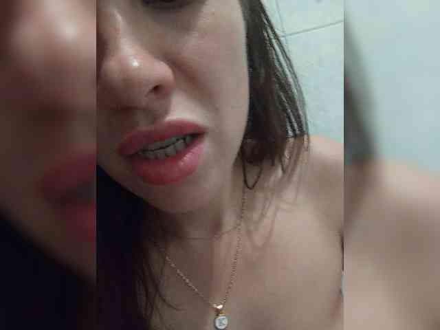 Kira1989 webcam