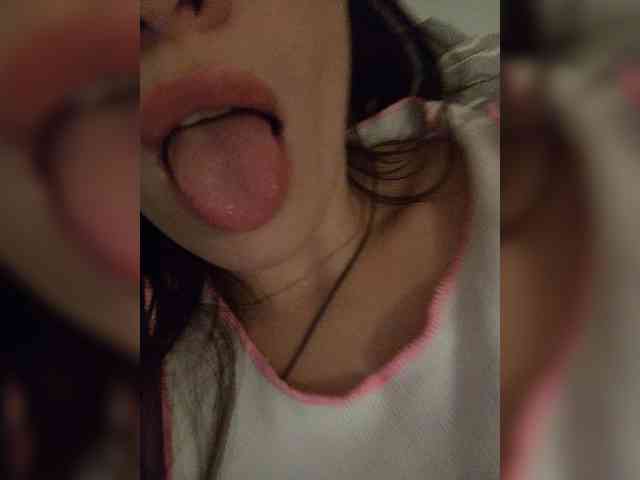 Kira1989 webcam