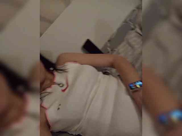 Kira1989 webcam
