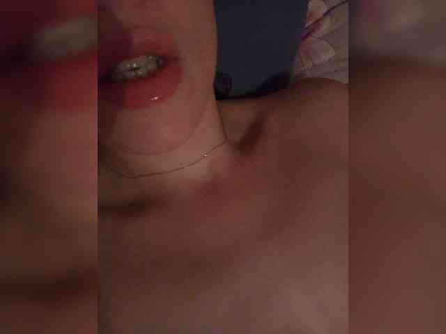 Kira1989 webcam