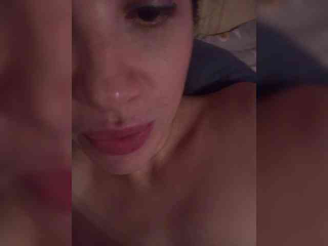 Kira1989 webcam