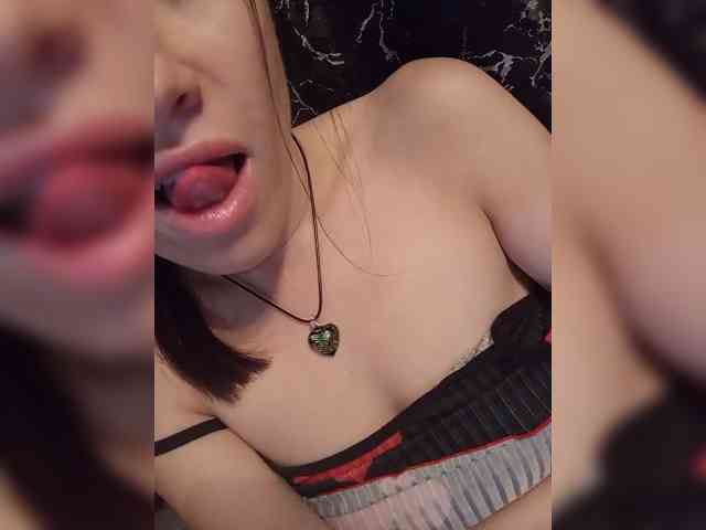 Kira1989 webcam