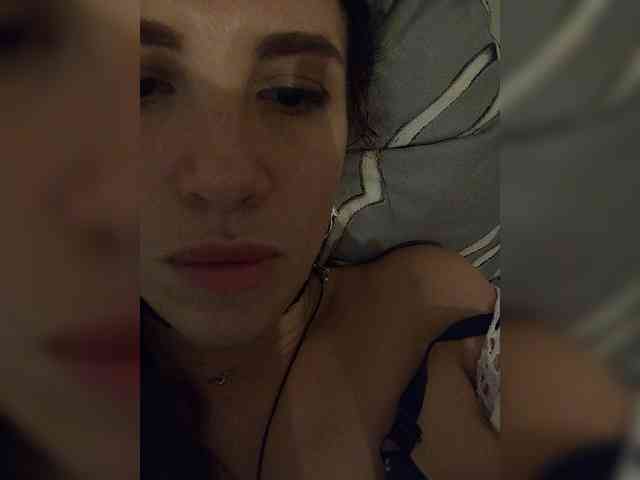Kira1989 webcam