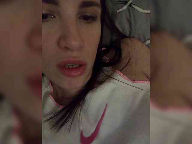 Kira1989 webcam