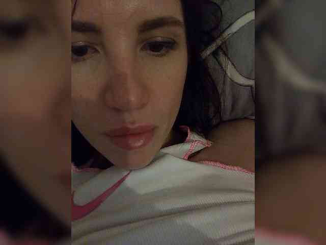 Kira1989 webcam
