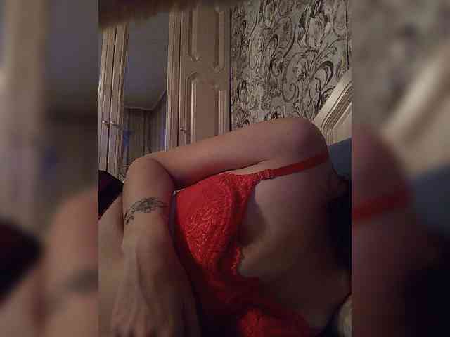 Kira1989 webcam
