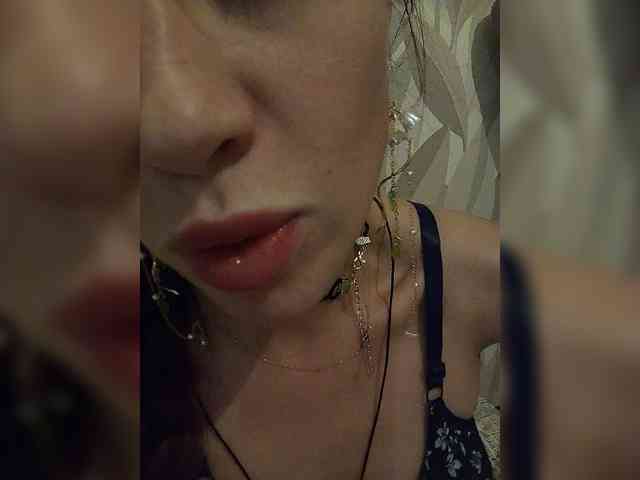 Kira1989 webcam