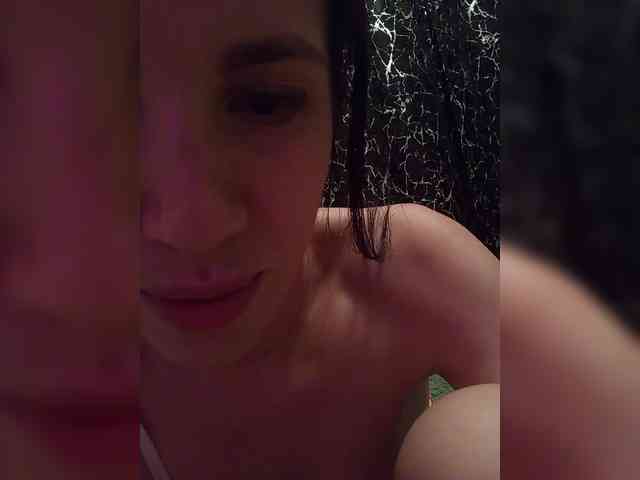 Kira1989 webcam