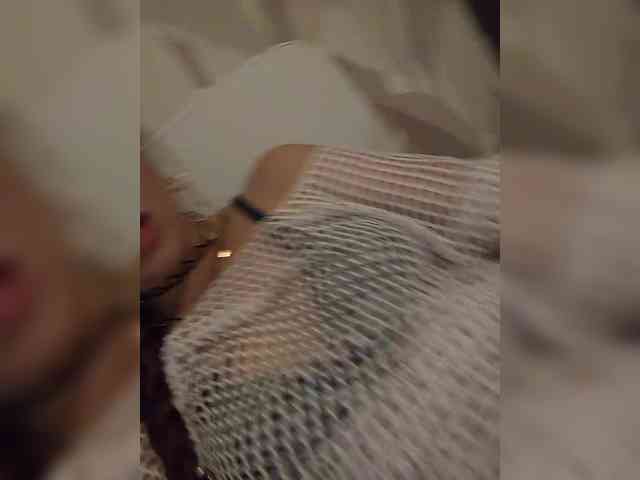 Kira1989 webcam