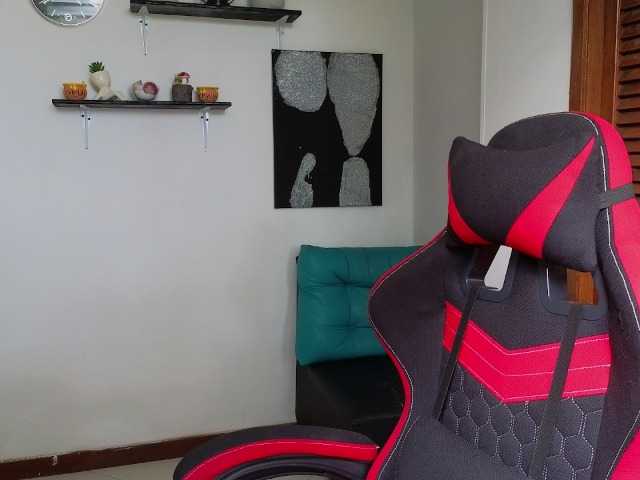 atenea-love live cam on BongaCams