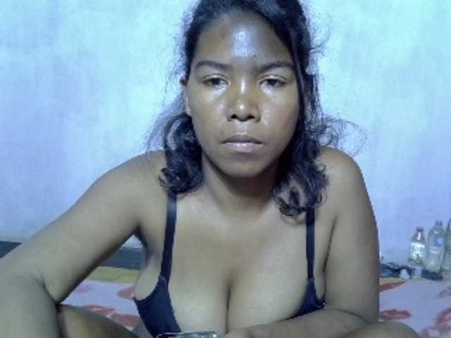 NyHot live cam preview