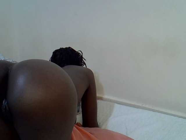 Sweetwn live cam on BongaCams