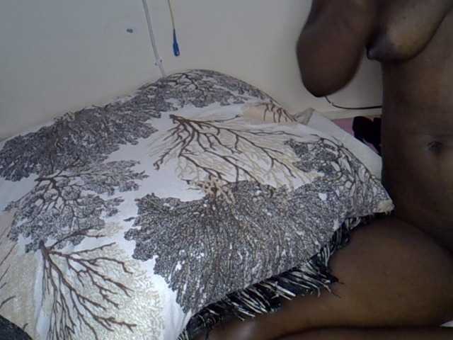 Sweetwn live cam on BongaCams