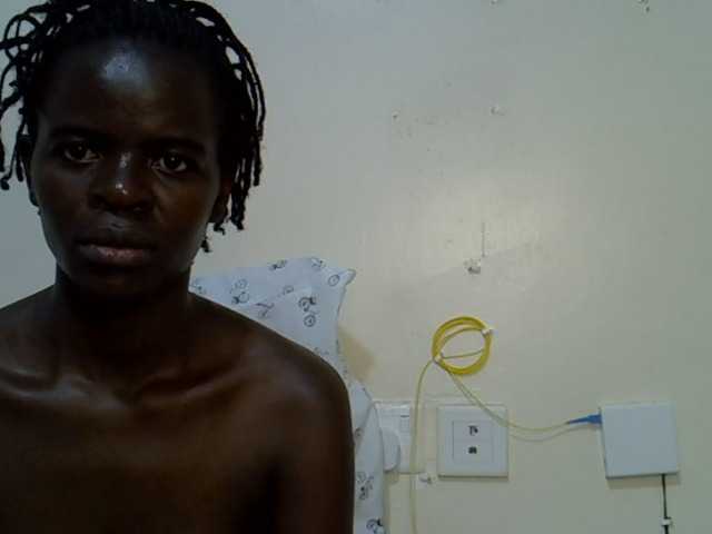 Sweetwn live cam on BongaCams