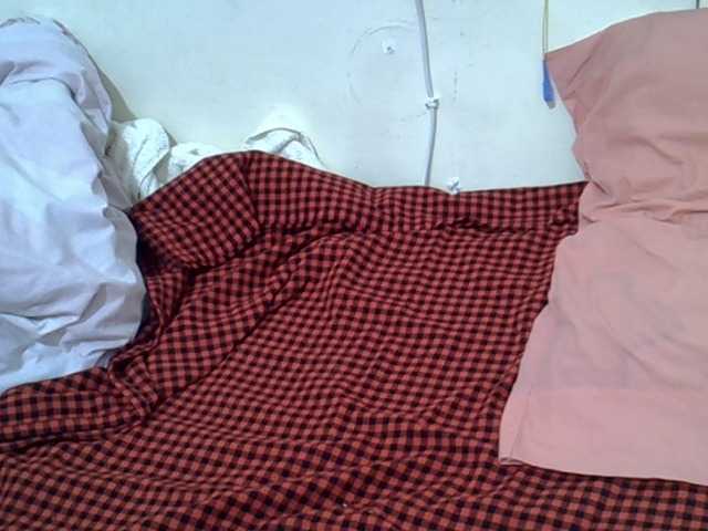 Sweetwn — live female cam