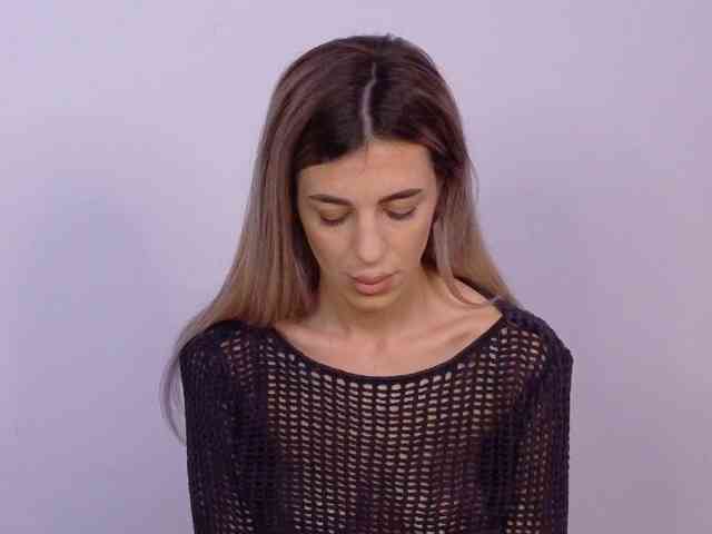 IvyNoir webcam