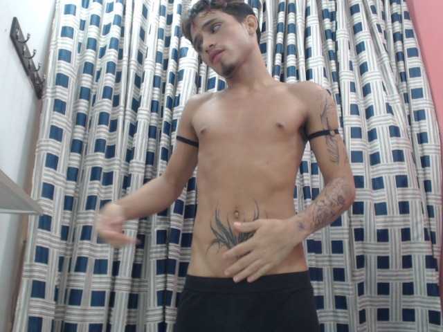 paulwalker19 — live male cam
