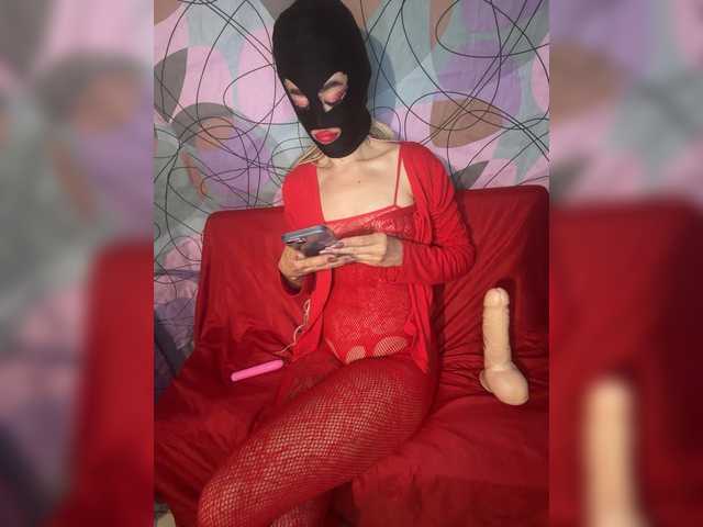 Krispi93 live cam on BongaCams