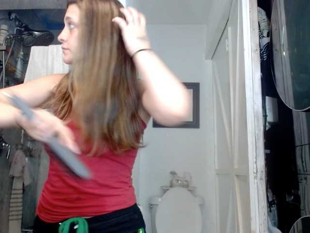 carrdii988 live cam on BongaCams