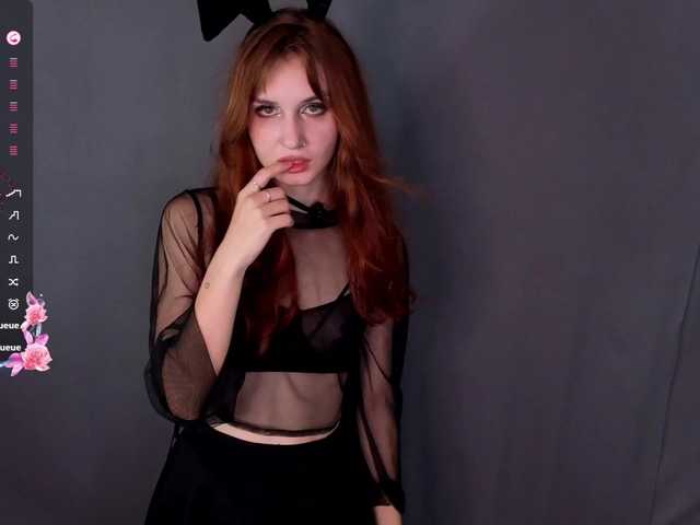 LilyNoirVibe live cam on BongaCams
