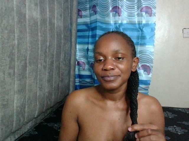 Minimochie live cam on BongaCams