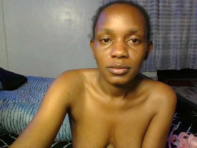 Minimochie live cam on BongaCams