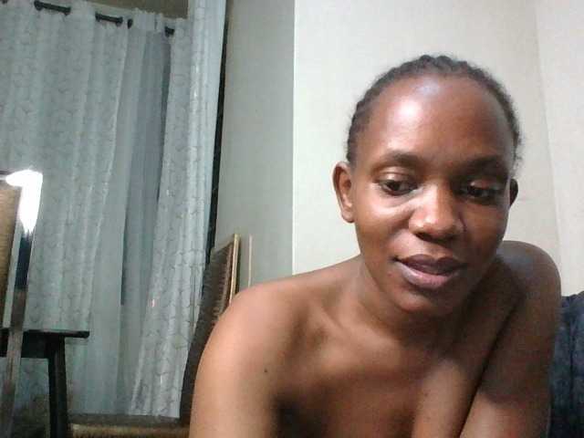 Minimochie live cam on BongaCams