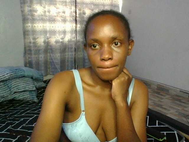 Minimochie live cam on BongaCams